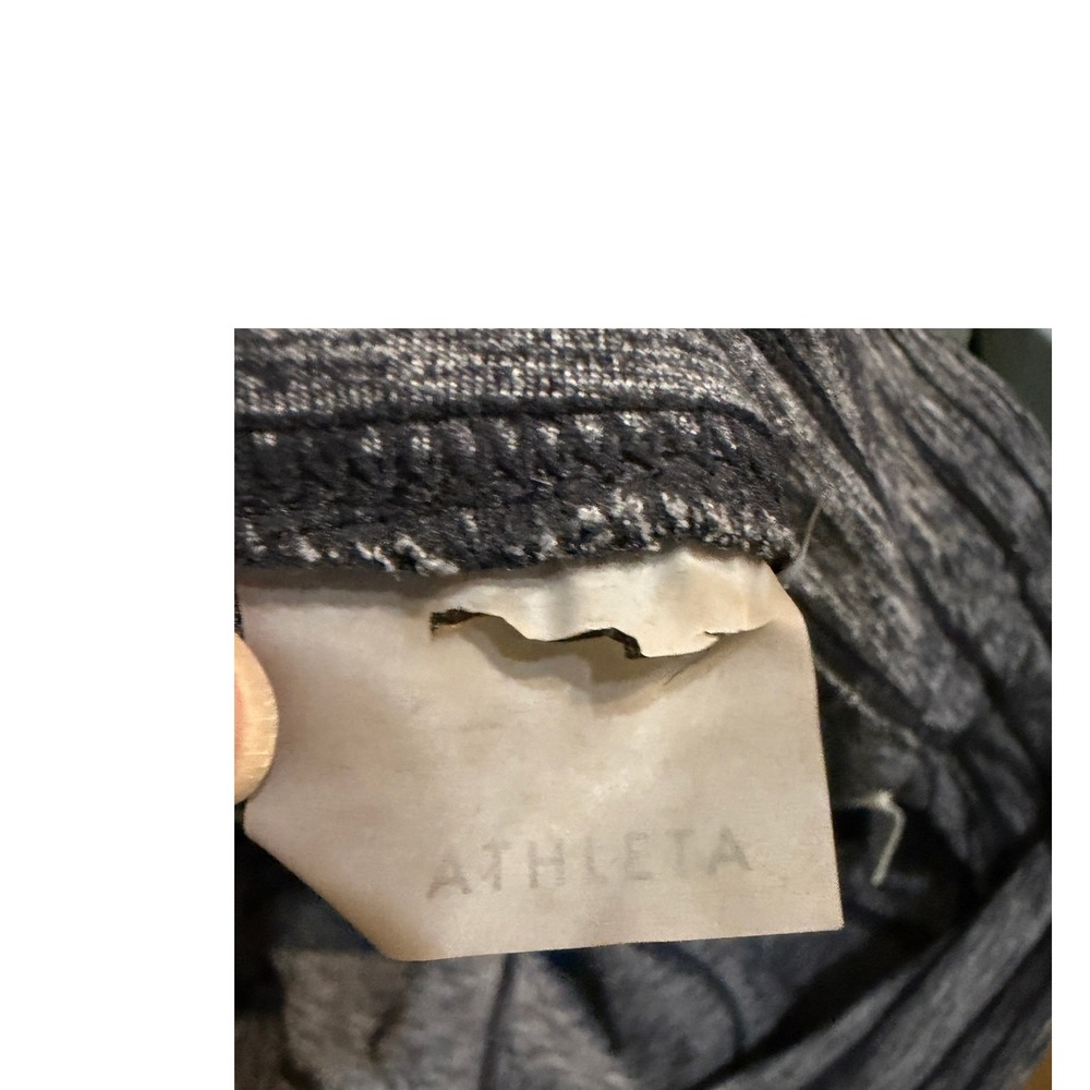 Athleta Womens Heathered Gray Athletic Shorts Supplex Spandex Large Zip Pocket - Picture 7 of 7